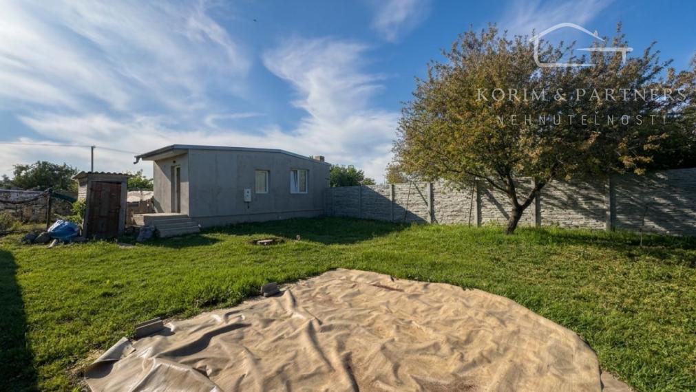 Záhrada v Novej Stráži,  malé útočisko, kde začína veľký pokoj