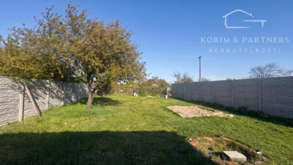 Záhrada v Novej Stráži,  malé útočisko, kde začína veľký pokoj