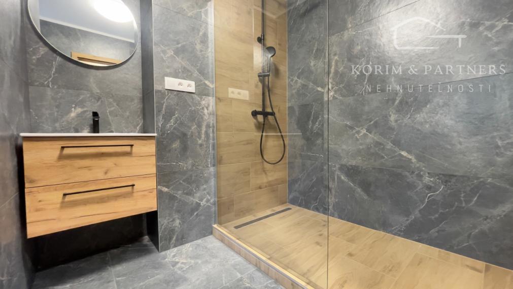 Útulný a zrekonštruovaný 1-izbový byt 40 m², Komárno