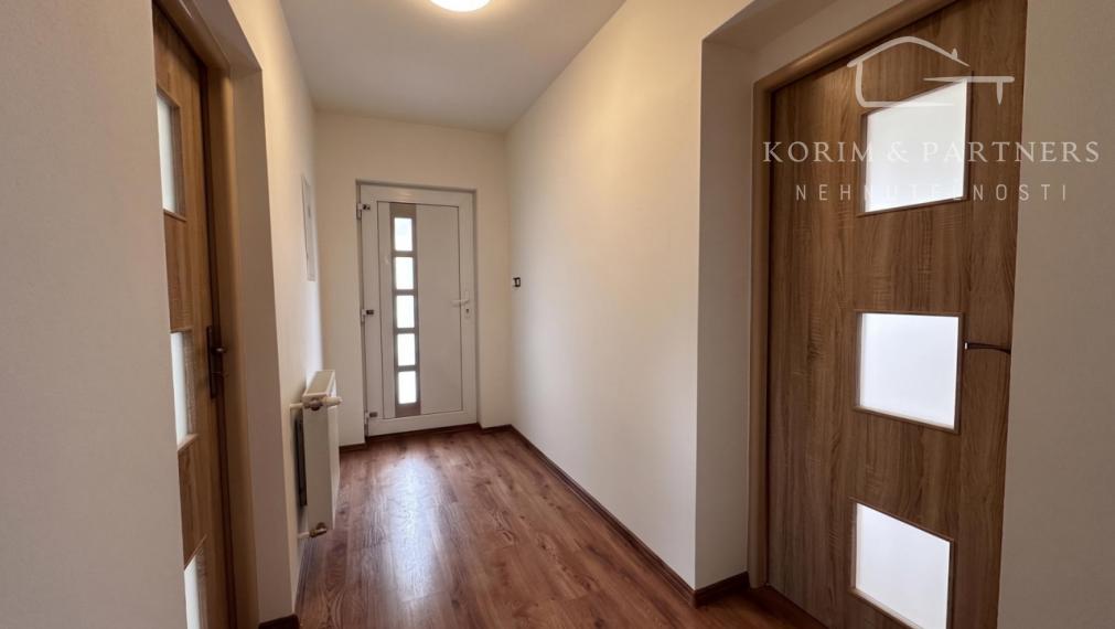Tehlový rodinný dom po rekonštrukcii, kde nemusíte začínať od podlahy