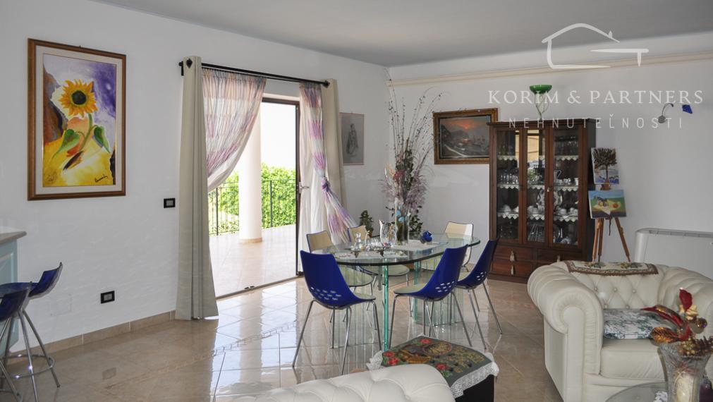 Vila s panoramatickým výhľadom na more a mesto Scalea