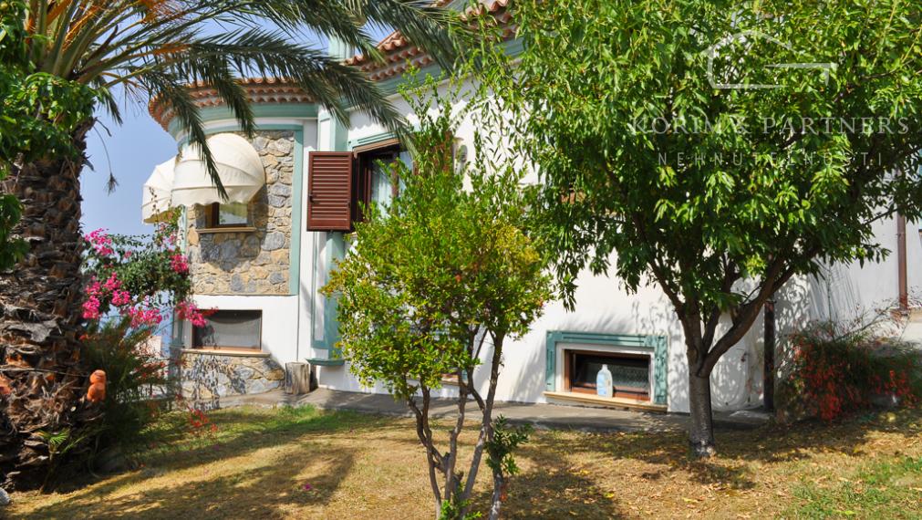Vila s panoramatickým výhľadom na more a mesto Scalea