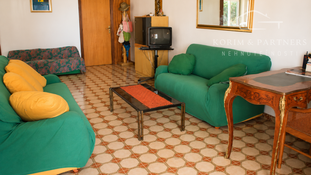 120 m² pri mori s terasou 35 m². Priestor, ktorý si dnes za túto cenu hľadá náhradu len ťažko.