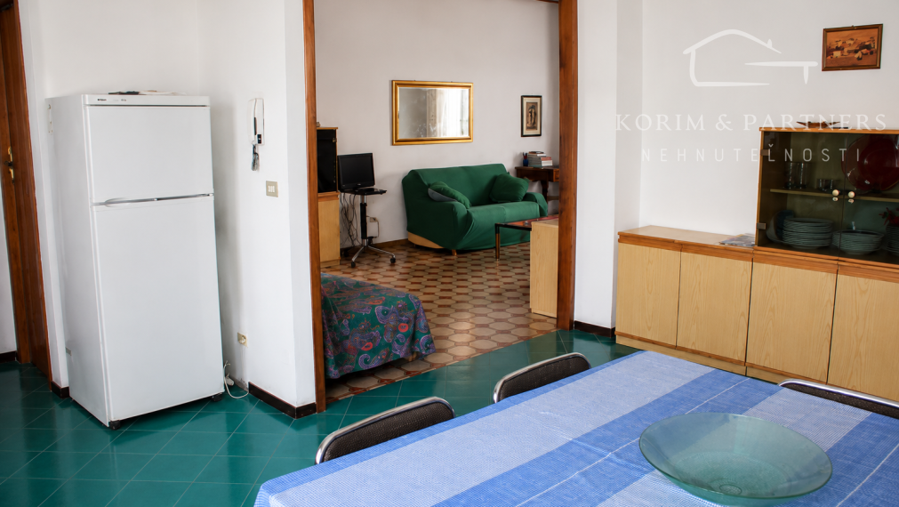 120 m² pri mori s terasou 35 m². Priestor, ktorý si dnes za túto cenu hľadá náhradu len ťažko.