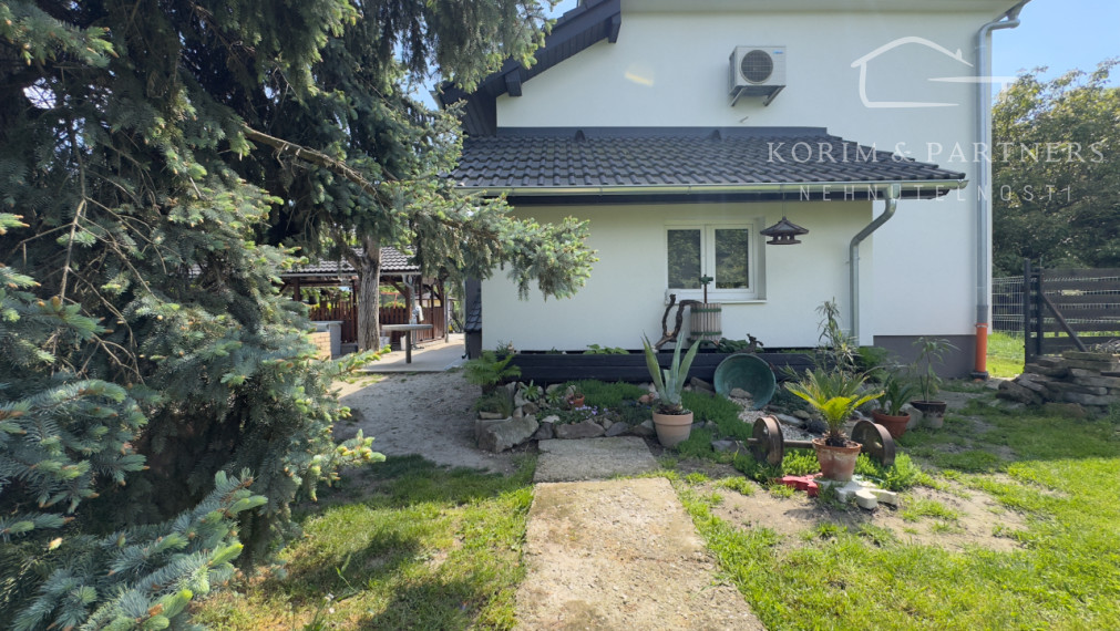 Rodinný dom, kde sa pokoj nekončí za plotom - Alžbetin ostrov
