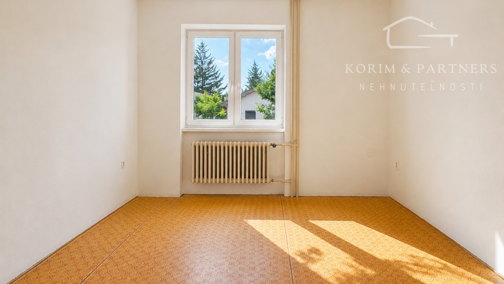 Rodinný dom vo vyhľadávanej lokalite s 5 izbami, garážou a kompletným podpivničením