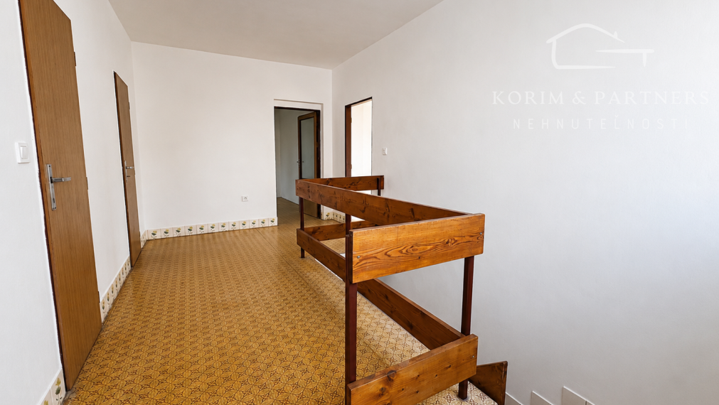 Rodinný dom vo vyhľadávanej lokalite s 5 izbami, garážou a kompletným podpivničením
