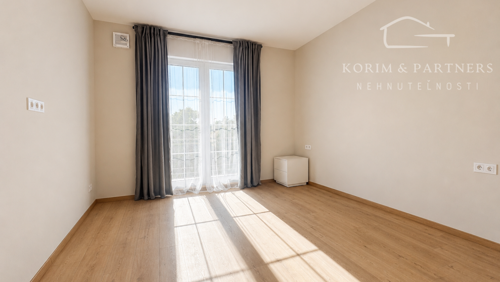 Moderný 2 izbový byt s veľkým balkónom a množstvom denného svetla,  Danubia Residence