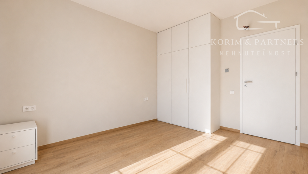 Moderný 2 izbový byt s veľkým balkónom a množstvom denného svetla,  Danubia Residence