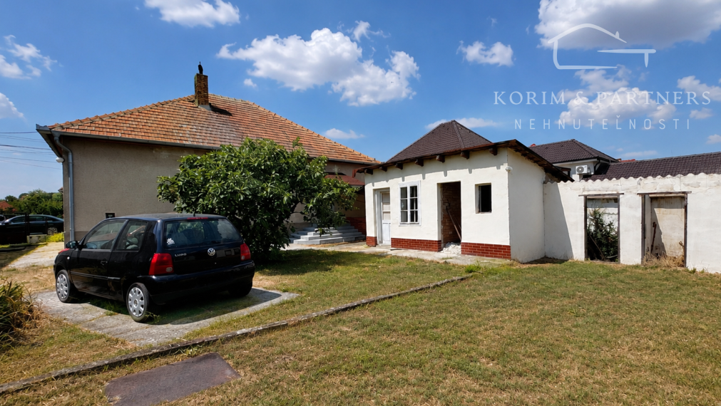 Poctivý rodinný dom s veľkým pozemkom | Iža