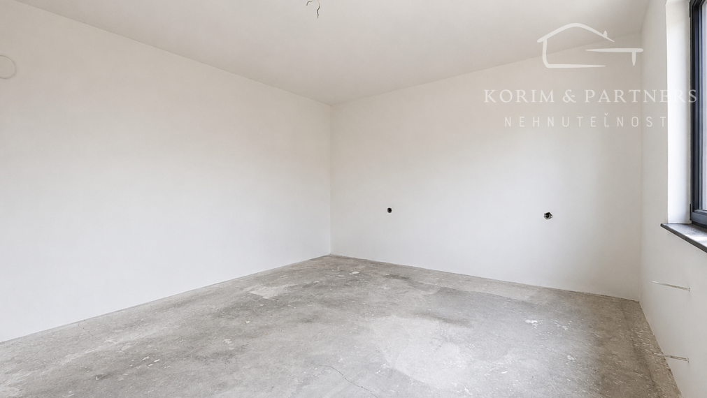 Veľký rodinný dom s garážou, prístavbami a pozemkom 783 m² | Hurbanovo