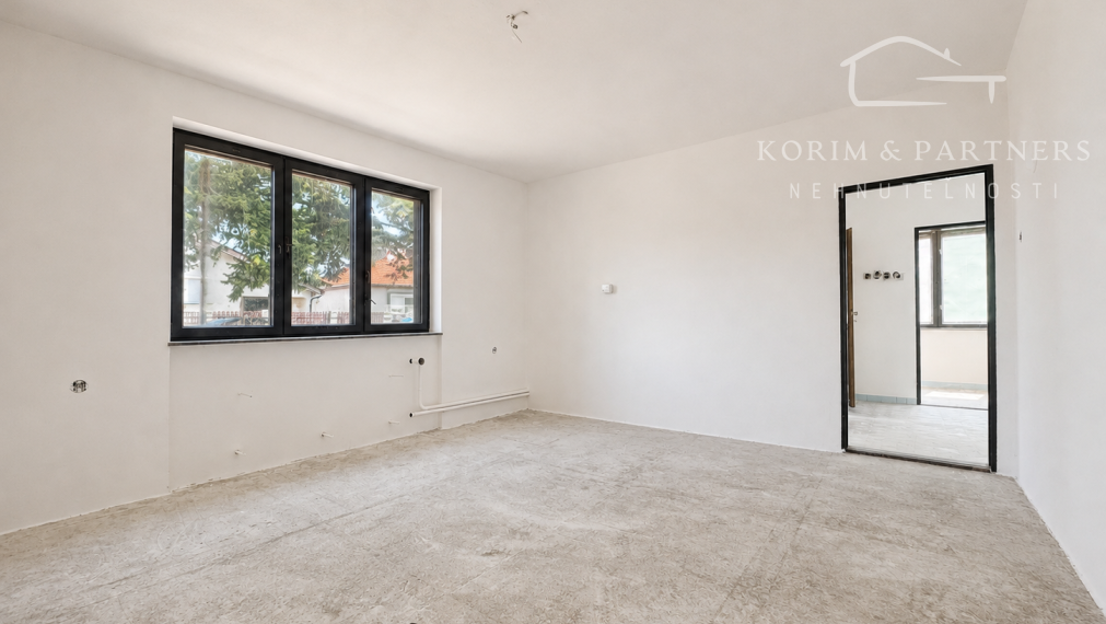 Veľký rodinný dom s garážou, prístavbami a pozemkom 783 m² | Hurbanovo