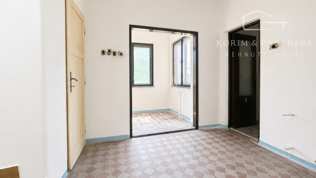 Veľký rodinný dom s garážou, prístavbami a pozemkom 783 m² | Hurbanovo