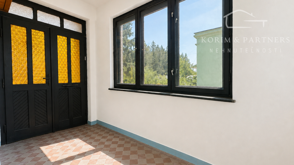 Veľký rodinný dom s garážou, prístavbami a pozemkom 783 m² | Hurbanovo