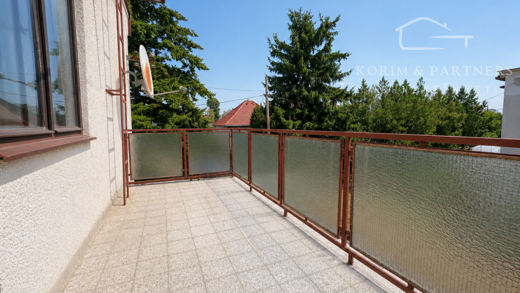 Veľký rodinný dom s garážou, prístavbami a pozemkom 783 m² | Hurbanovo
