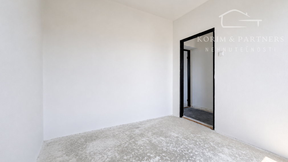 Veľký rodinný dom s garážou, prístavbami a pozemkom 783 m² | Hurbanovo