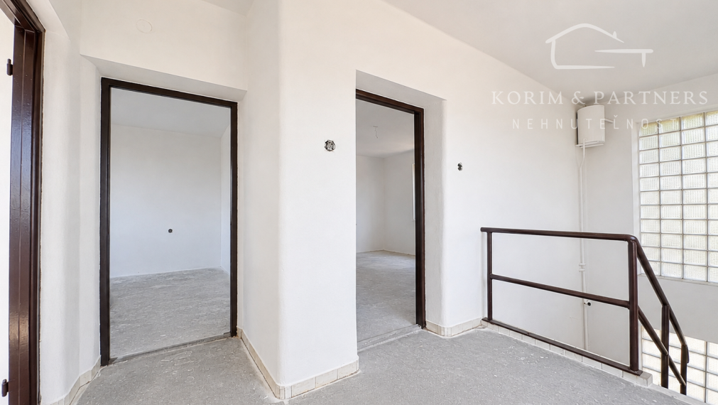 Veľký rodinný dom s garážou, prístavbami a pozemkom 783 m² | Hurbanovo