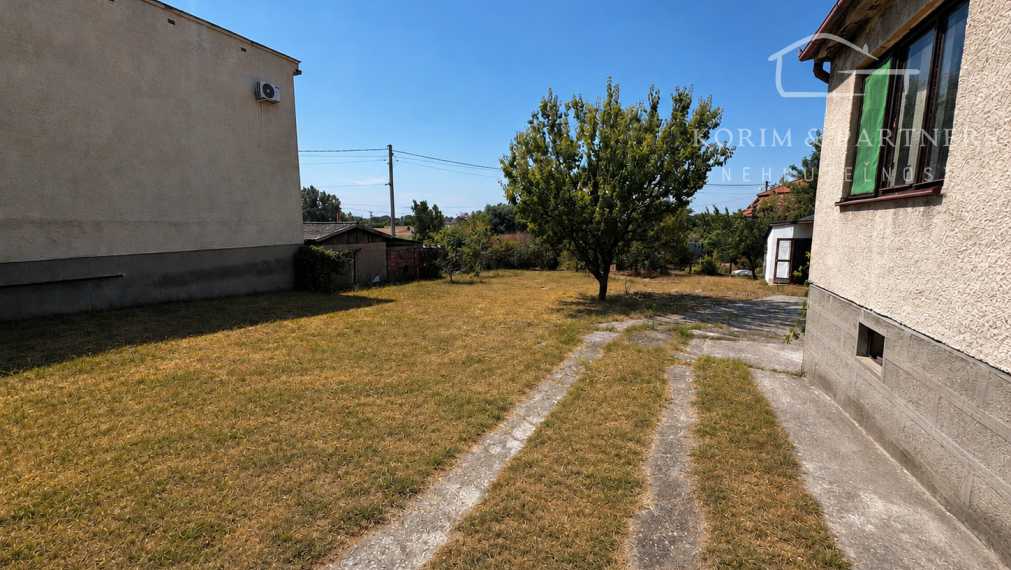 Veľký rodinný dom s garážou, prístavbami a pozemkom 783 m² | Hurbanovo