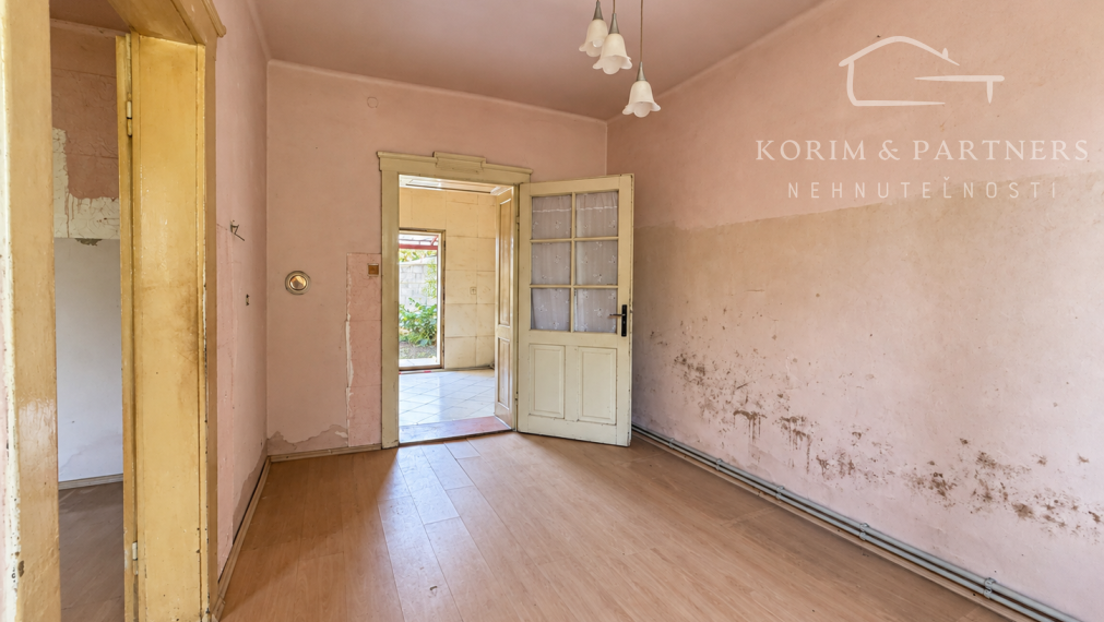Dva domovy pod jednou strechou – rodinný dom v Komárne
