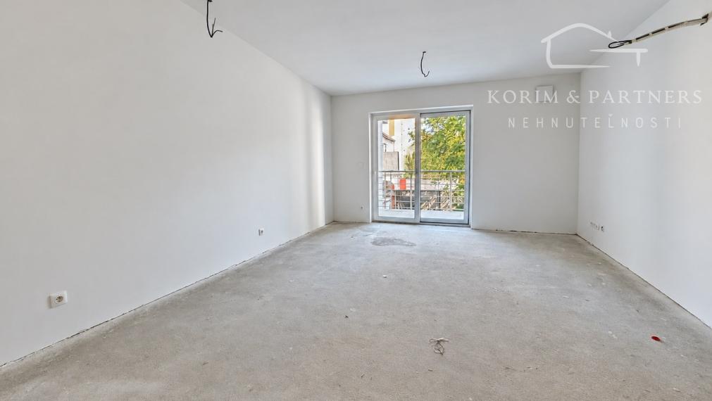 3-izbový byt s lodžiou, 1. poschodie – White Square Komárno