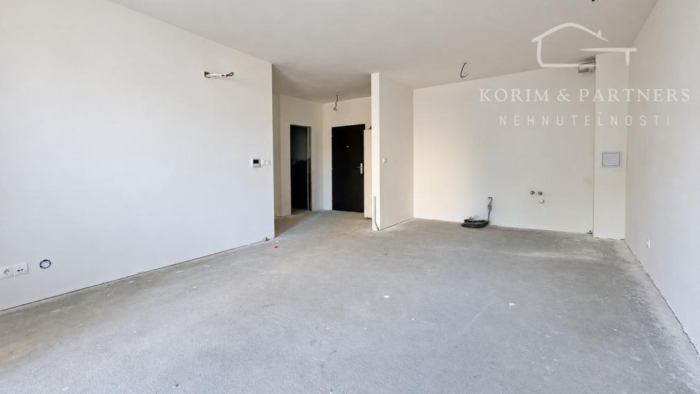 3-izbový byt s lodžiou, 1. poschodie – White Square Komárno