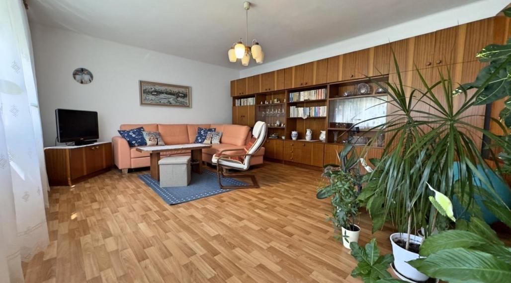 Rodinný dom v radovej zástavbe, Komárno