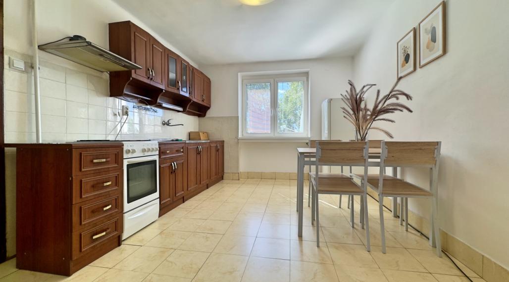 2 izbový tehlový byt s vlast. kúrením na prenájom, Komárno