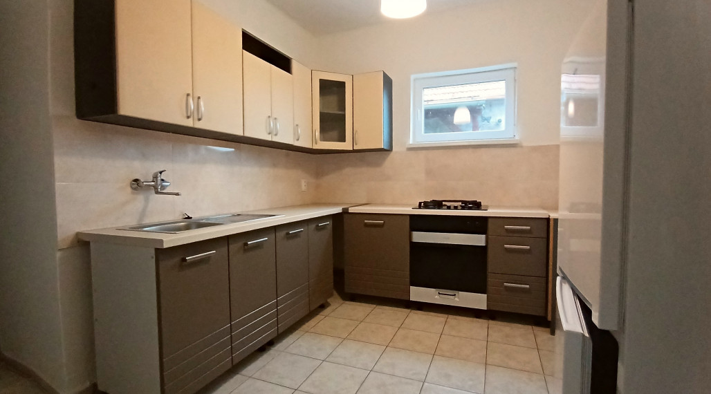 Rodinný dvojdom s možnosťou nadstavby na predaj, Nesvady