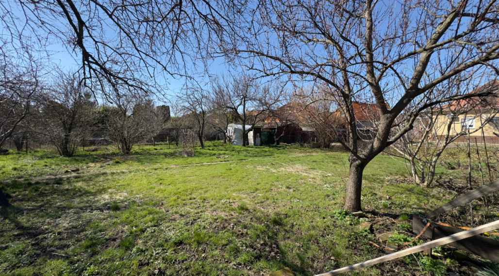 Pozemok na predaj pri novej nemocnici, Nové Zámky