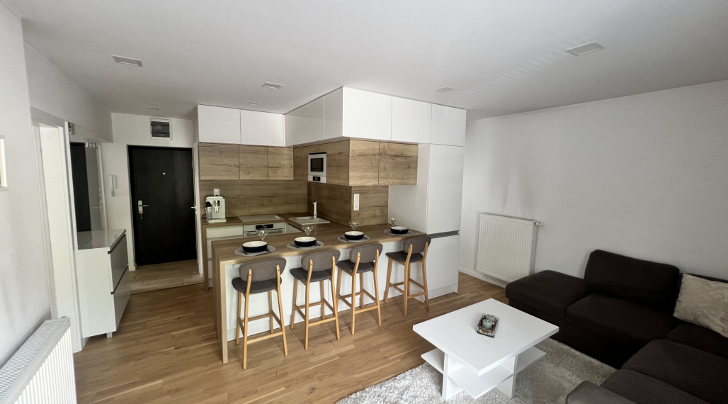 Moderné a konfortné bývanie v 3 izbovom byte, Komárno