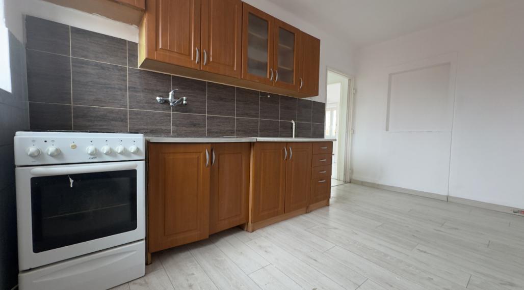 Tehlový 2 izbový byt na Zváračskej v Komárne