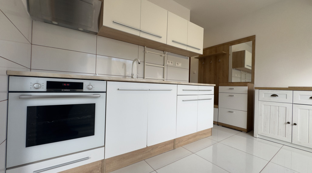 1 izbový byt na Hradnej do prenájmu