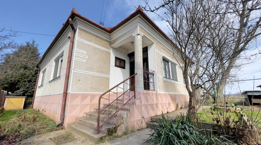 Kráľovský pozemok, 2158 m² s domom ako bonus, Bátorove Kosihy