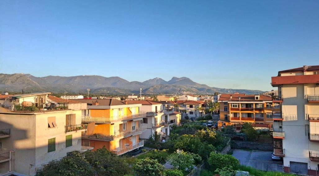 Zrekonštruovaný 3-izbový apartmán 150m od mora, Scalea