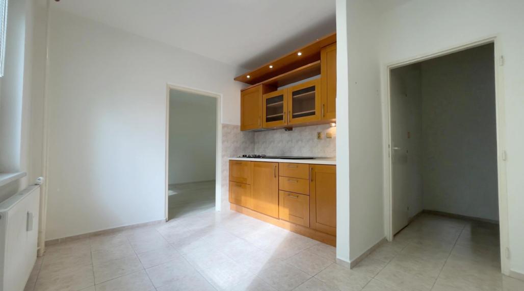 1-izbový byt, ktorý dáva zmysel na bývanie aj investíciu, Komárno