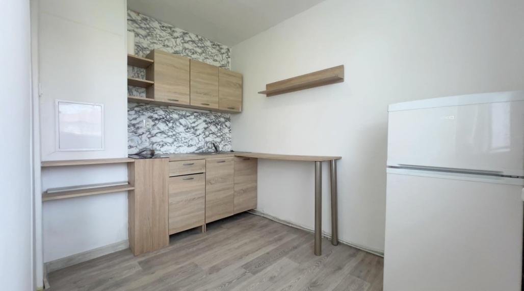 1-izbový byt v Bauringu na prenájom, 28 m², Komárno