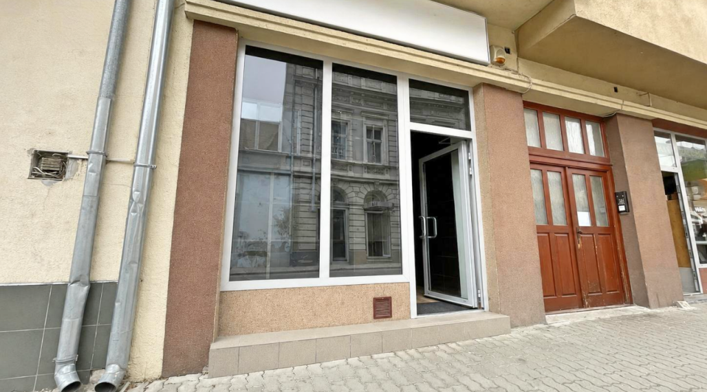 Obchodný priestor v centre Nových Zámkov