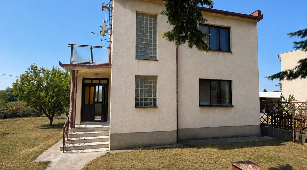 Veľký rodinný dom s garážou, prístavbami a pozemkom 783 m² | Hurbanovo