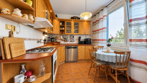 3-izbový byt /72 m²/ s pracovňou, špajzou a komorou - Rákócziho ulica - fotografia 5