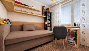 3-izbový byt /72 m²/ s pracovňou, špajzou a komorou - Rákócziho ulica - fotografia 7