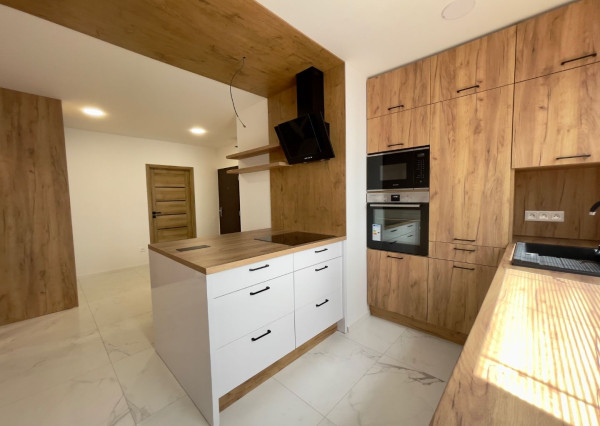 2 izbový zrekonštruovaný byt Komárno