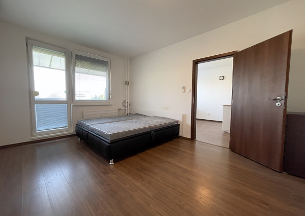 1 izbový byt na prenájom Bethlena, Nové Zámky