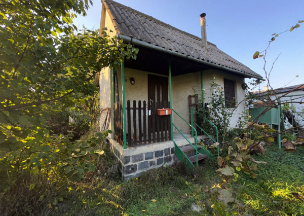 Záhrada s domčekom na predaj, pri Real-K, Komárno