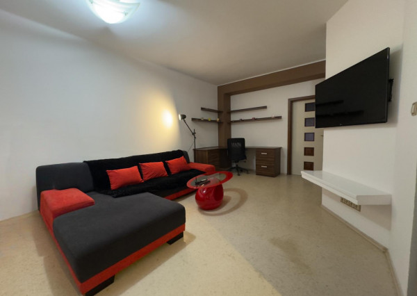 Zariadený ihneď voľny 2 izbový byt , Komárno