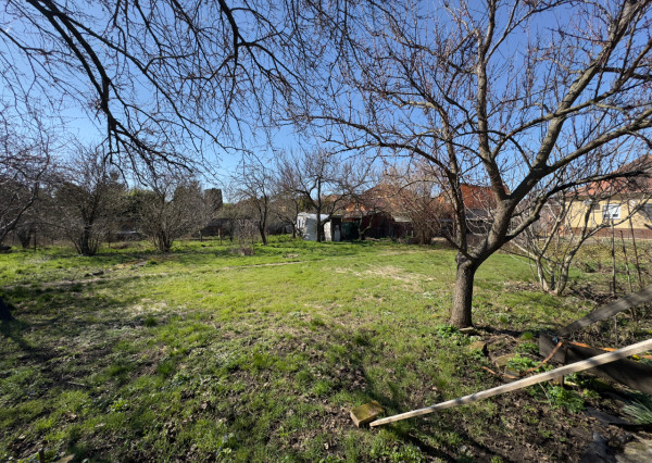 Pozemok na predaj pri novej nemocnici, Nové Zámky