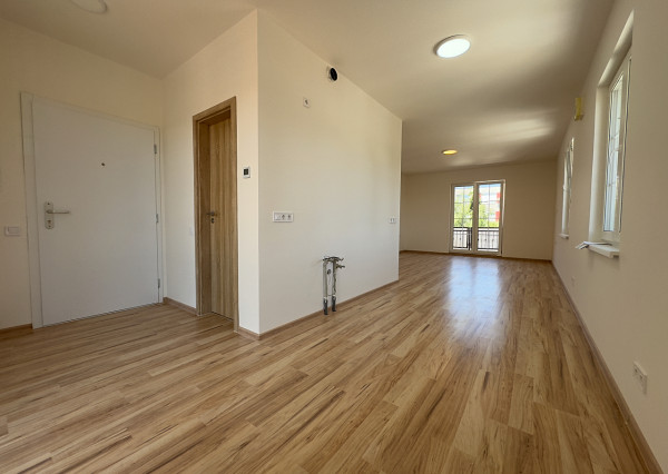 Veľký 1 izbový apartmán B307 v Danubia Residence v Komárne