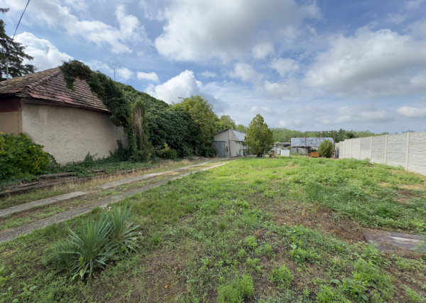 Stavebný pozemok v Imeli