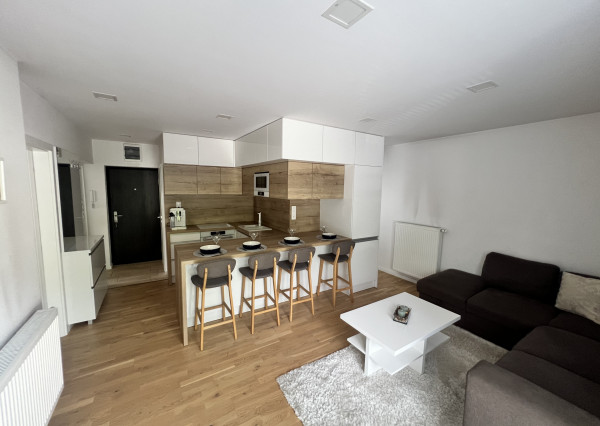 Moderné a konfortné bývanie v 3 izbovom byte, Komárno