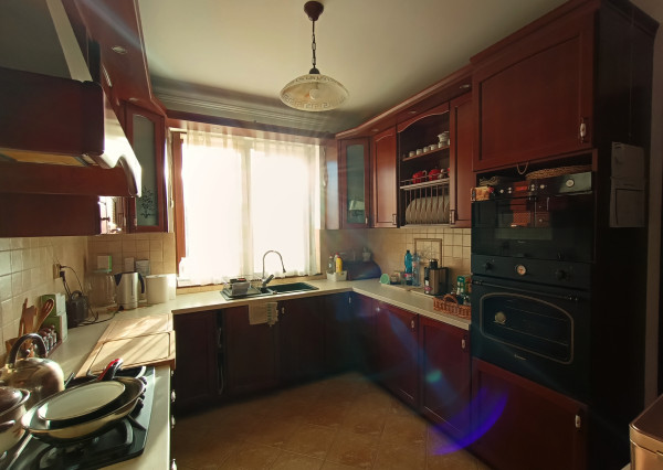 Bungalov so zimnou záhradou a garážou, Bajč