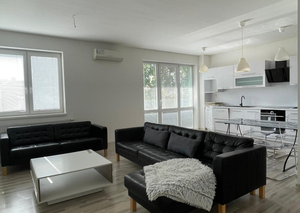 Moderný 2 izbový byt na prenájom, Nové Zámky